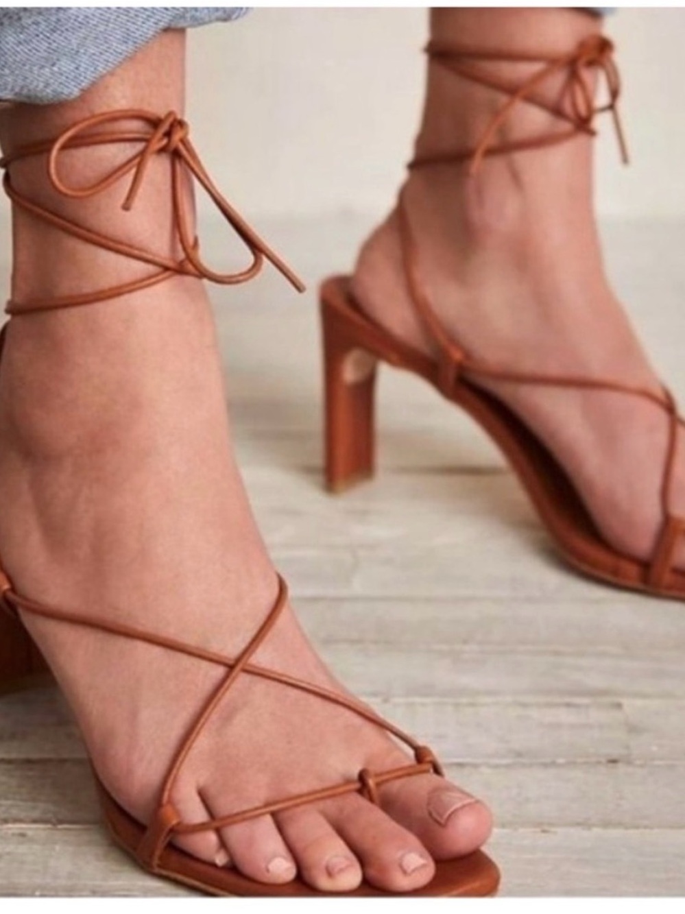 Alohas leather strap heel size 38